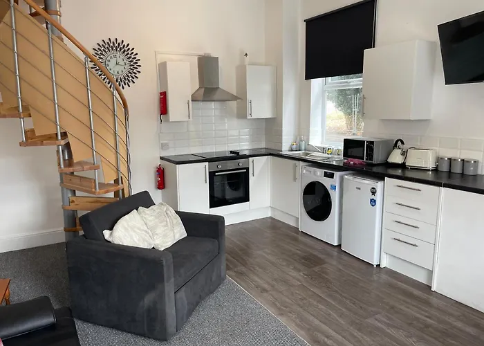 Swinefleet Maisonettes. Airy, Modern & Chic!