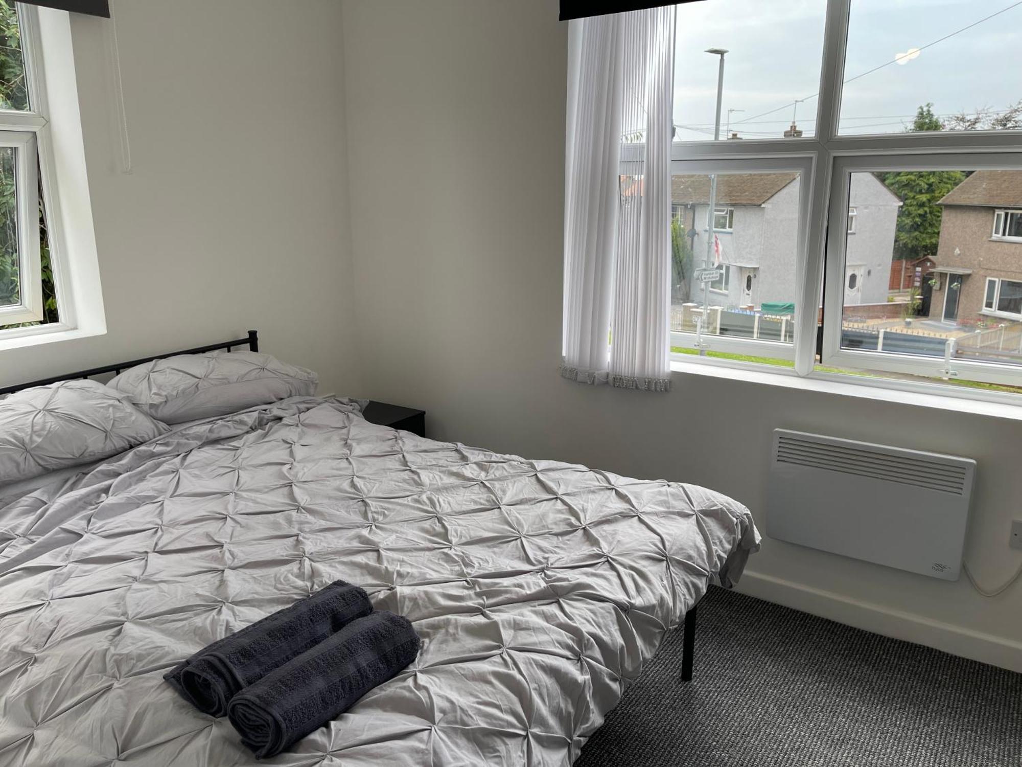 Swinefleet Maisonettes. Airy, Modern & Chic! * Goole